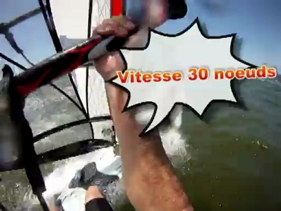 Cap Hatteras 2012 vitesse 30 noeuds