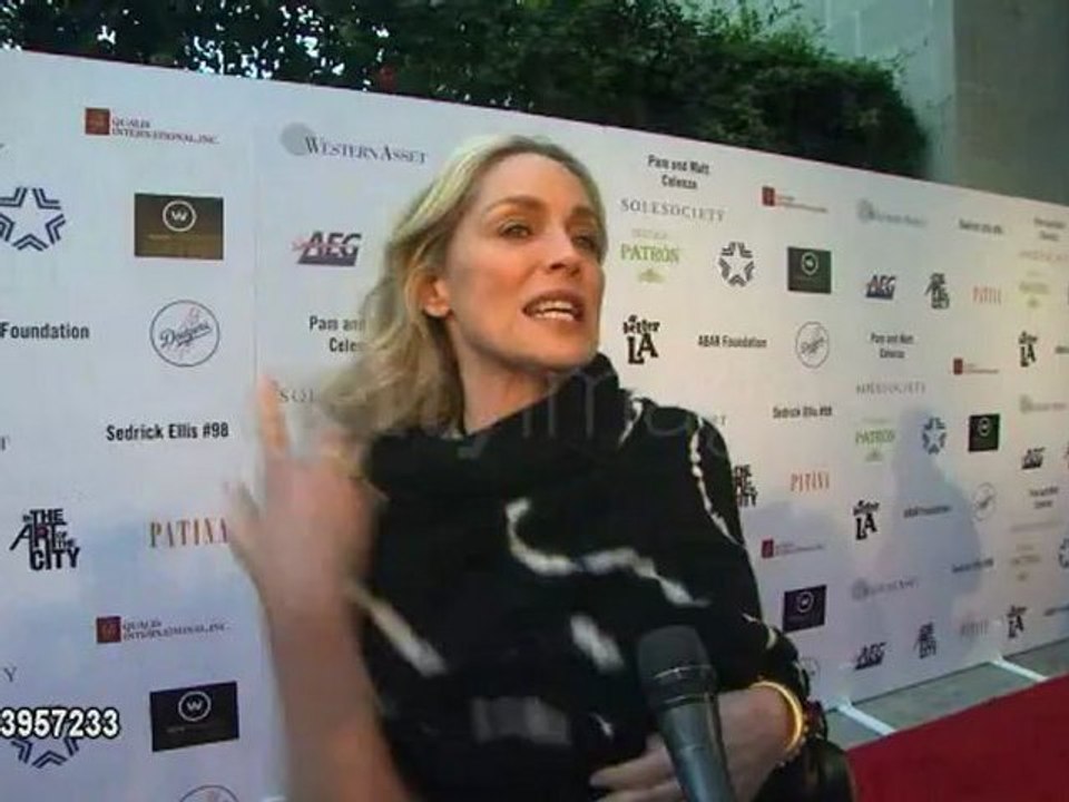 "A Better LA’s First Annual”In the Art of the City”Gala - Red Carpet (2012 / 05 / 03)