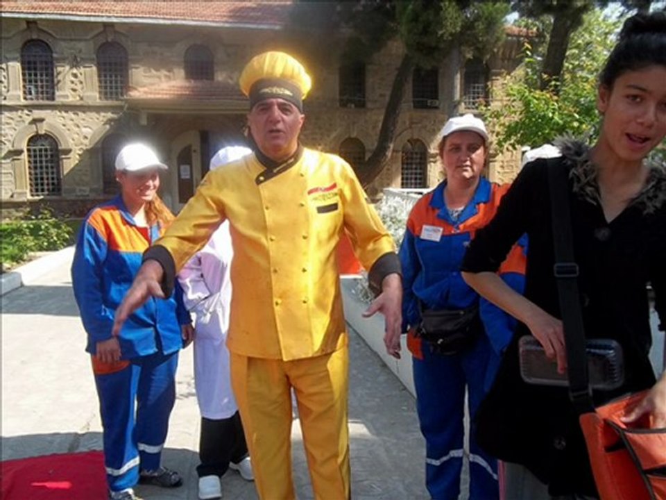 Merhume Müşerref Son,Merhum Hamdi Suat Son, İçin Lokma Döküldü