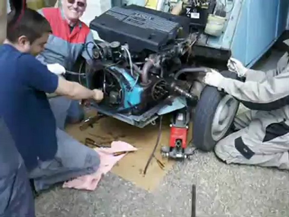 journée mecanique au deuche car mai 2012