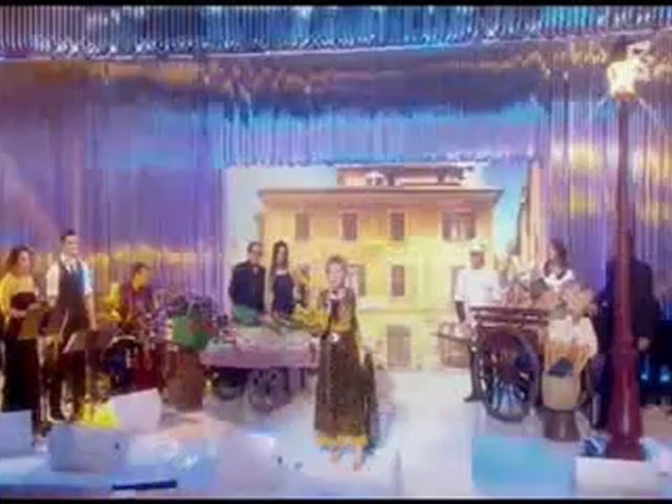 -Annie Cordy (4/2012) rend hommage à Dalida- ""GIGI l"Amoroso ""