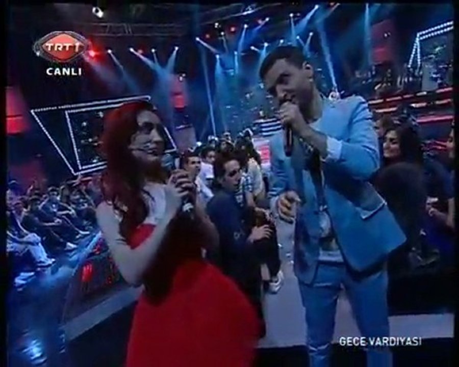 sinan özen aslı güngör ben seni sevdim düet 2012 Trt1 Gece Vardiyası Programı