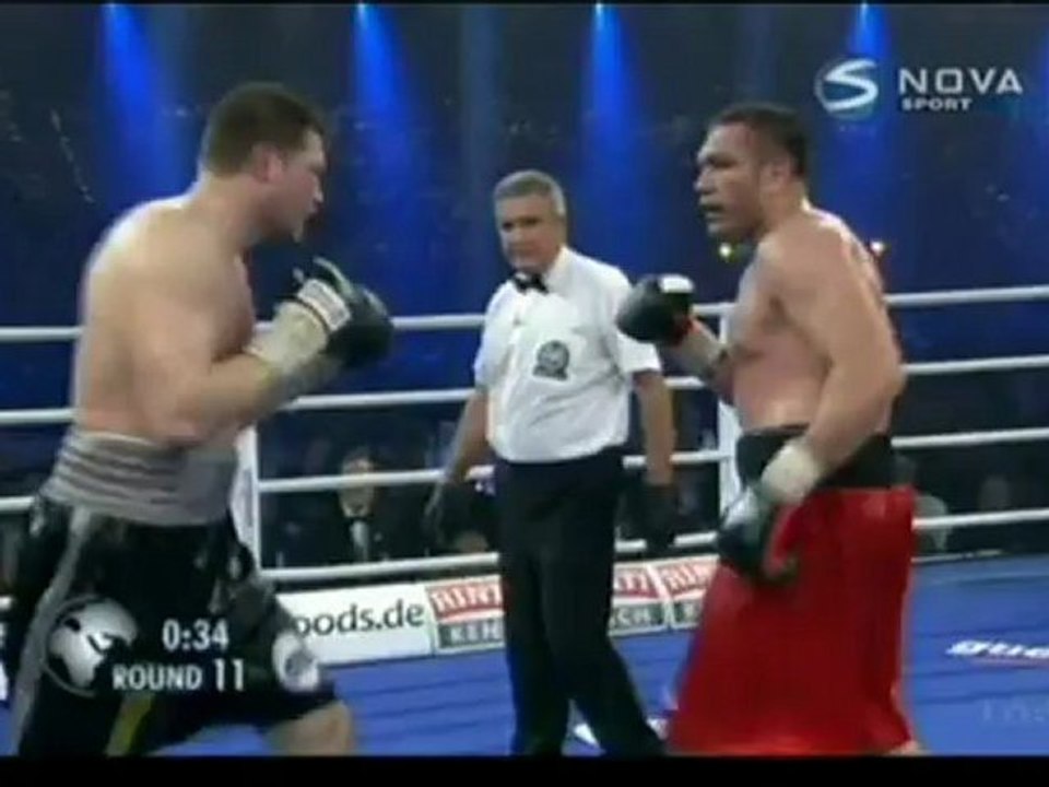 Бокс: Кубрат Пулев победи Александър Димитренко с нокаут в 11-тия рунд