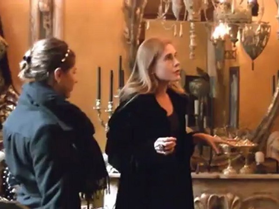 Romi Loch Davis Fashion Designer in Paris