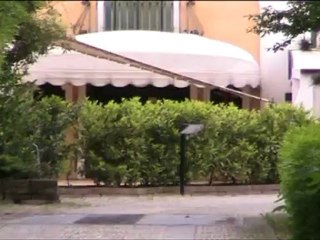 cameriere accoltellato