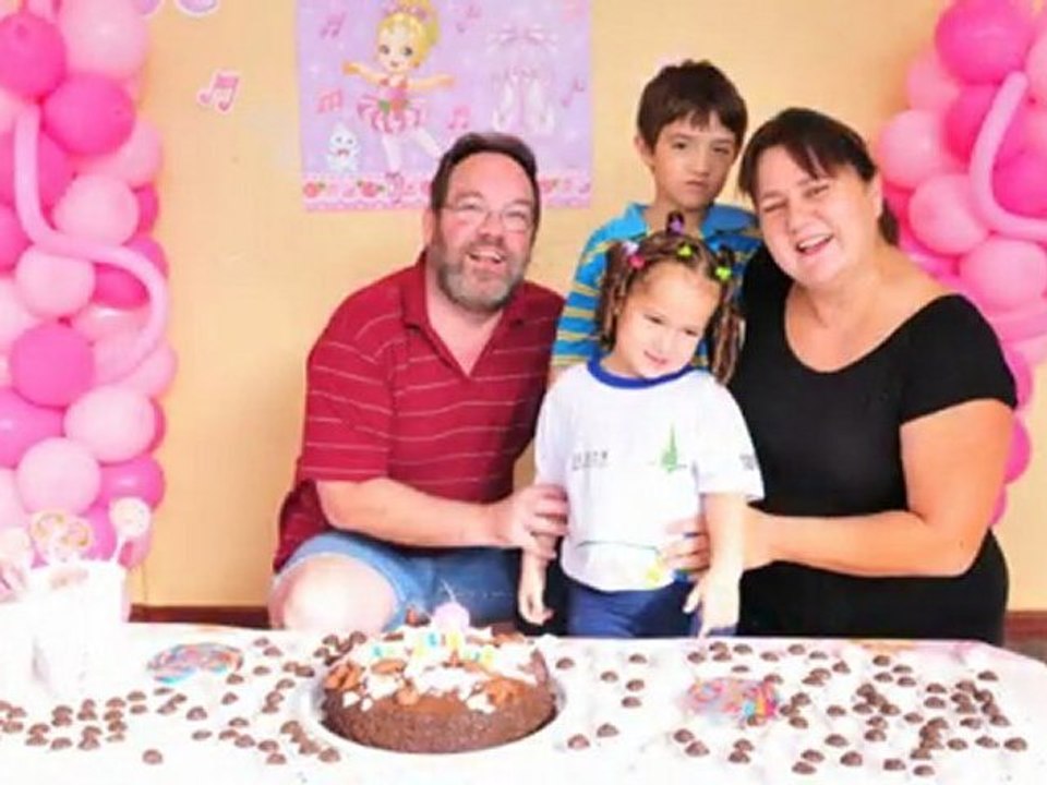 03.05.2012 - Aniversário da Maria Fernanda com os amigos da escola