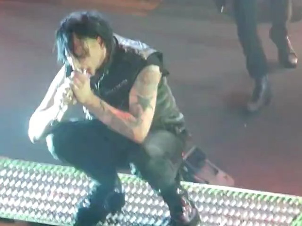 Marilyn Manson - Beautiful People @House Of Blues Atlantic City 05.04.04