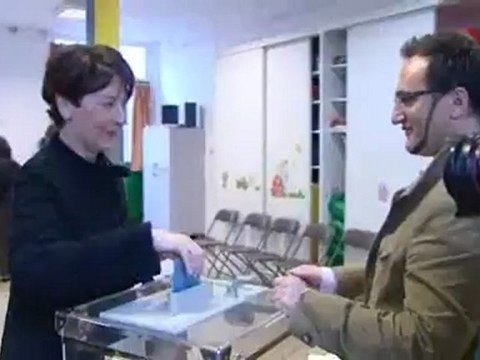 Adeline Hazan (PS) à voté à Reims