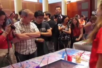 ABD'deki Türk büyükelçiliğinde kuyruk