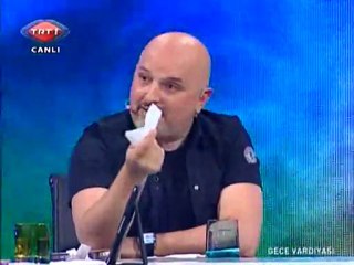 yavuz seçkinin bülent ersoy taklidiyle sinan özen 2012 trt1 gece vardiyası