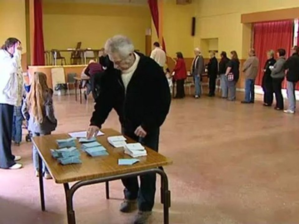 Bogny-Sur-Meuse-08 : Bureau de vote