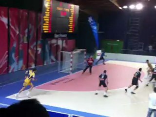 Istres-St Raphaël - Pastis de Yann Genty sur Heykel Megannem