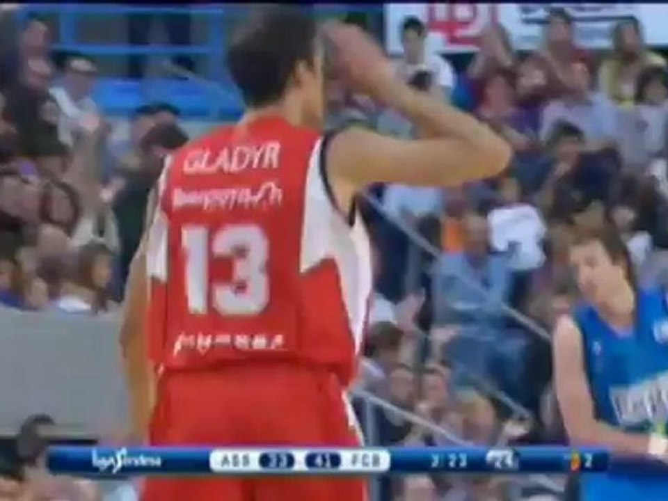 ACB: Assignia Manresa 71 - 77 Regal Barcelona