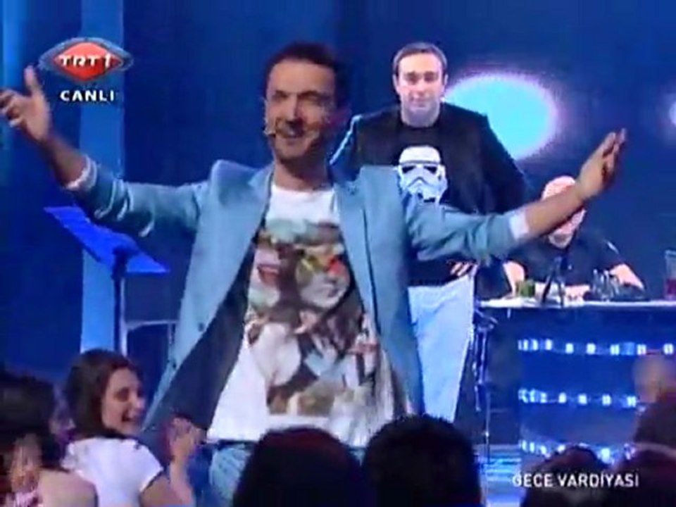 sinan özen sevenleriyle trt1de gece vardiyasında 2012