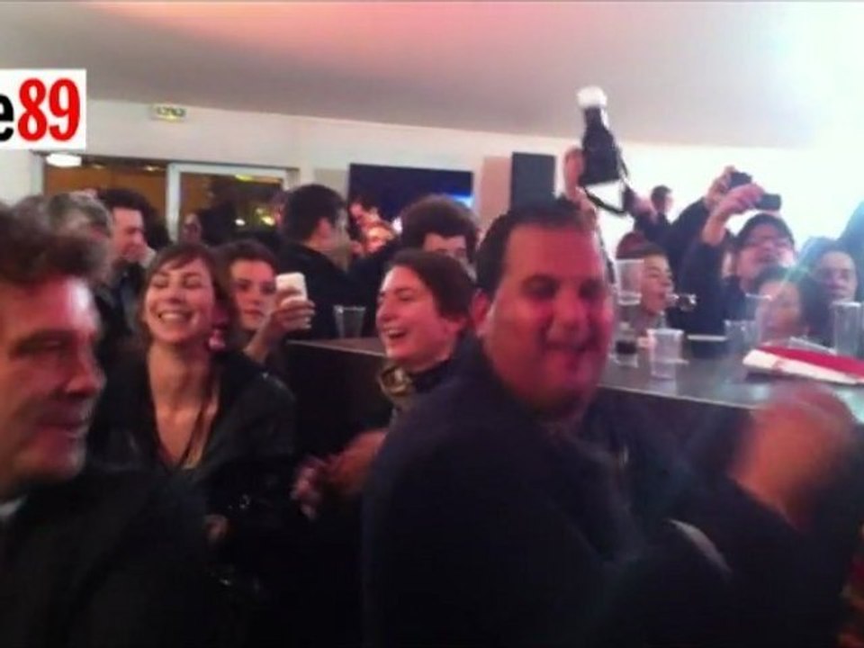 Montebourg "on fire" au coin VIP du PS à Bastille