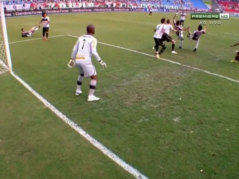 Fred champion du retourné synchronisé !