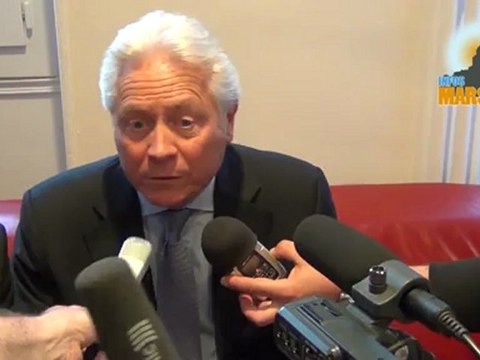 Eugène Caselli vote pour Jean Marc Ayrault