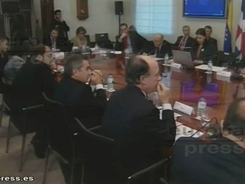 Rajoy no descarta inyectar dinero público en la banca