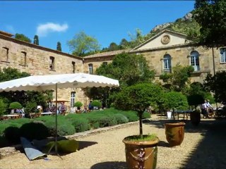 Fête des plantes et massifs Fontfroide
