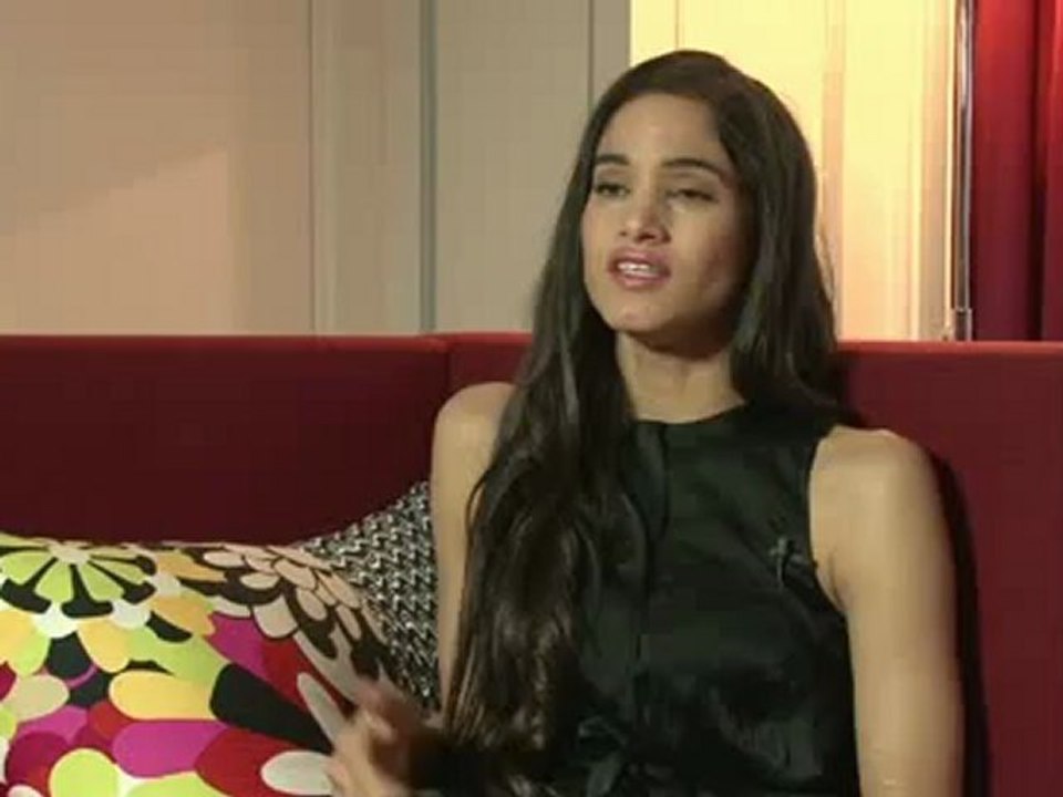Street dance 2 - Interview de Sofia_Boutella. Apprendre les styles de danse