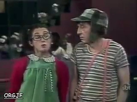 CHAVES - Florinda dá um tapa na cara de Seu Madruga e Quico