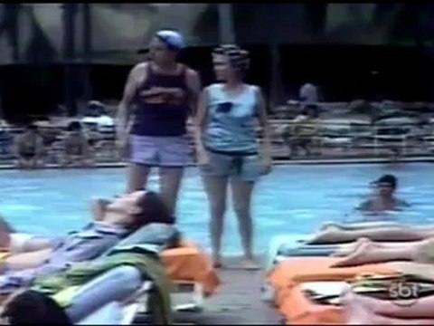 CHAVES - Florinda dá um tapa na cara de Seu Madruga