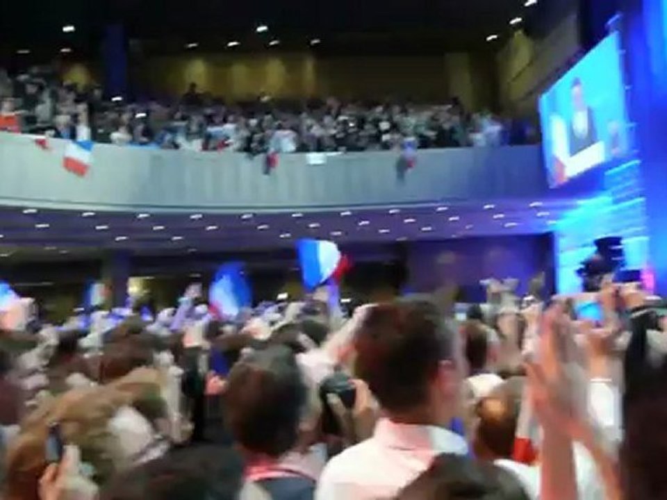 NS2012 - Soirée du 2ème tour - maison de la Mutualité - arrivée de Nicolas Sarkozy (ext.1)