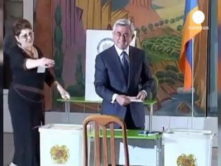 Armenia, las elecciones renuevan a la mayoría parlamentaria