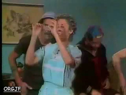CHAVES - Florinda dá um tapa na cara de Seu Madruga