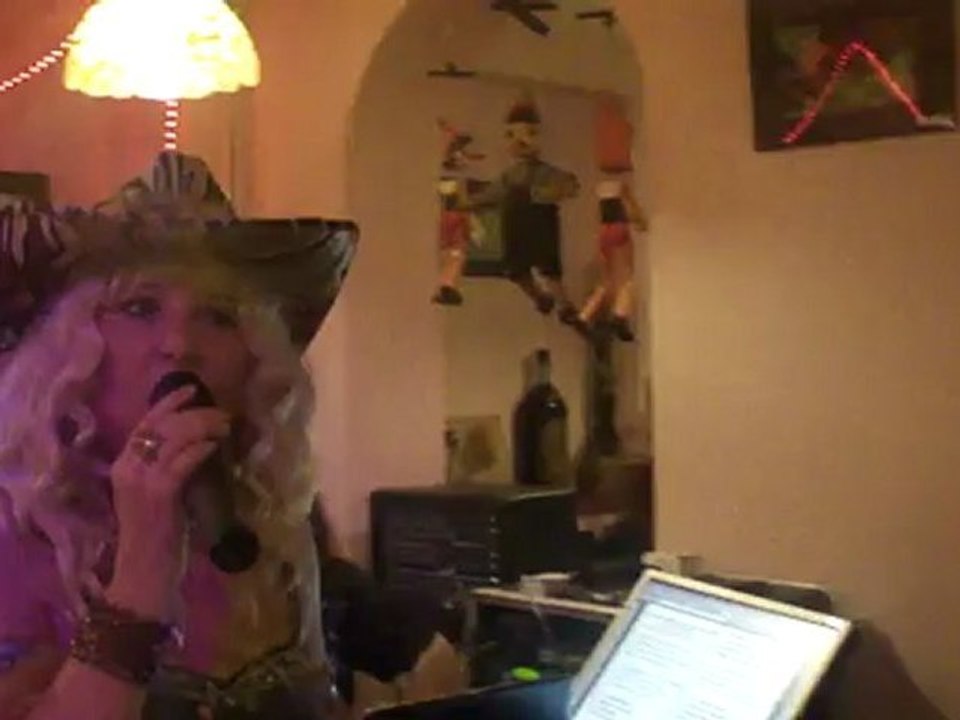 04  03 05 12  LEE LA DIVINE à la PIZZA GOGO Dreux