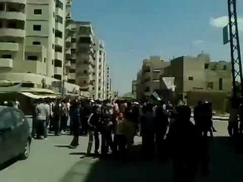 فري برس دمشق برزة مظاهرة أحرار برزة في ساحة البلدية 7 5 2012 Damascus
