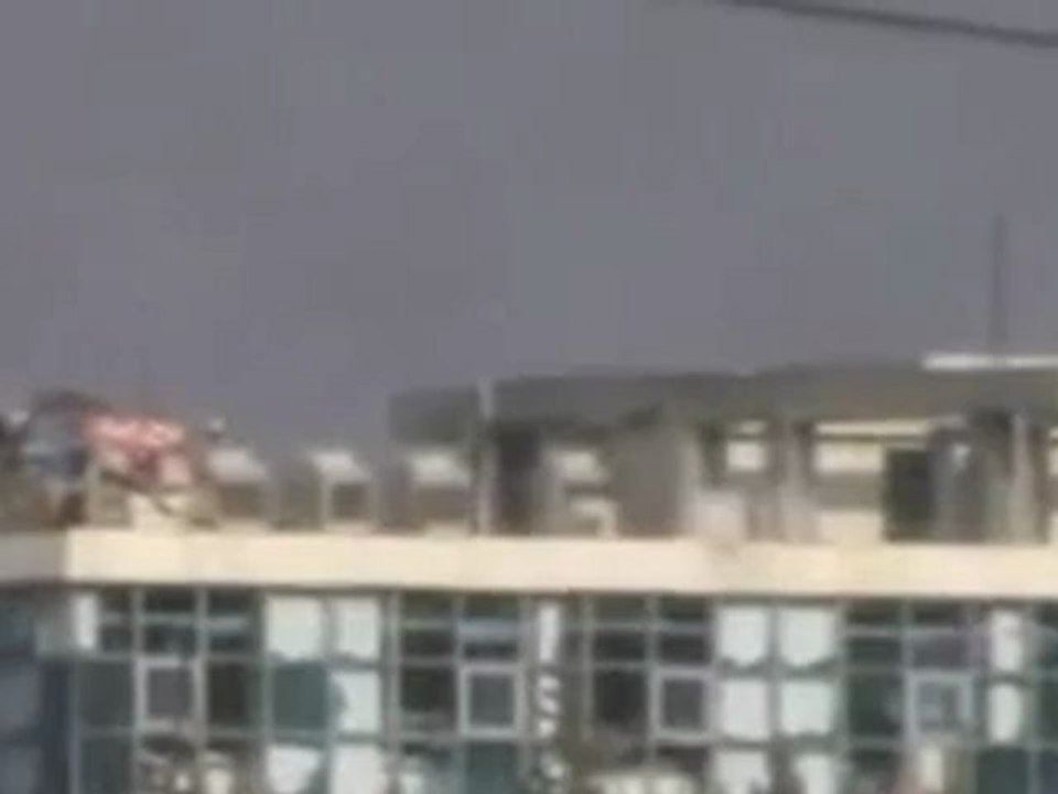 فري برس  حمص القناصة على مبنى البتروكيماء حمص ديربعلبة 7 5 2012 Homs