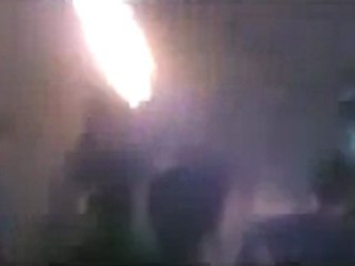 فري برس حلب ‏ مساكــن هنانــو   هـي حلــب هااا هااا    6 5 2012 Aleppo