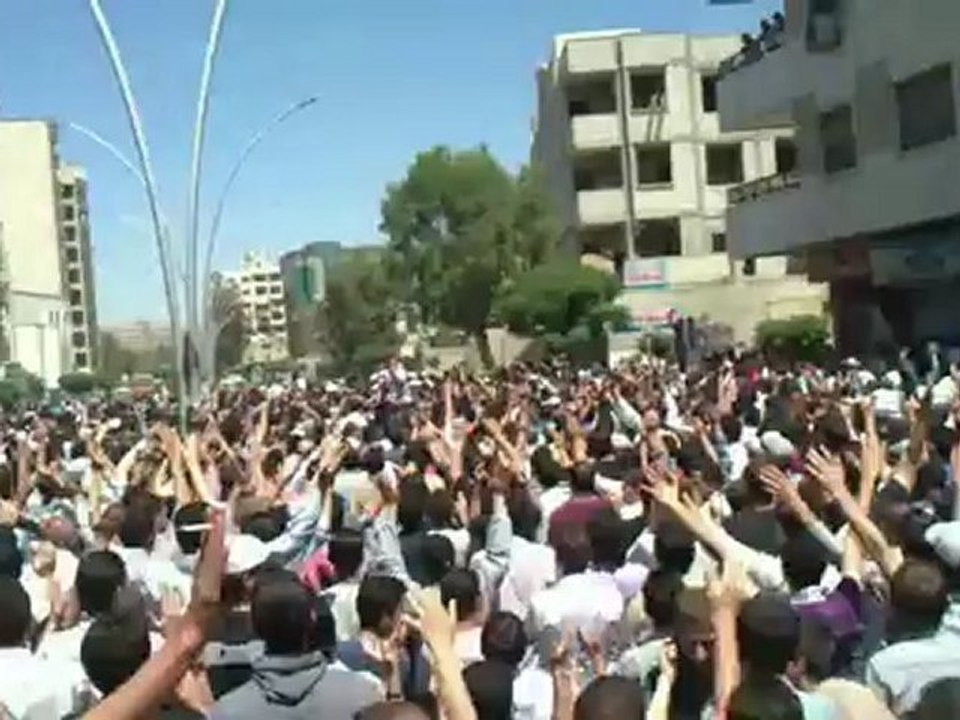 فري برس دمشق أحرار مدينة سلمية في تشييع شهداء كفرسوسة 5 5 2012 ج1 Hama