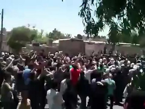 فري برس دمشق كفرسوسة وصول الشهداء إلى جامع خزيمة 5 5 2012 Damascus