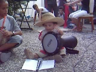 Cyril devant sa percu