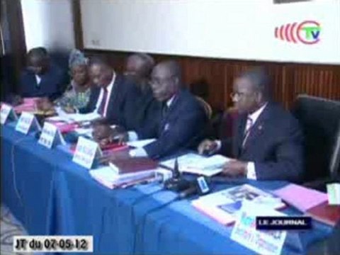 Réunion des membres du bureau politique du PCT