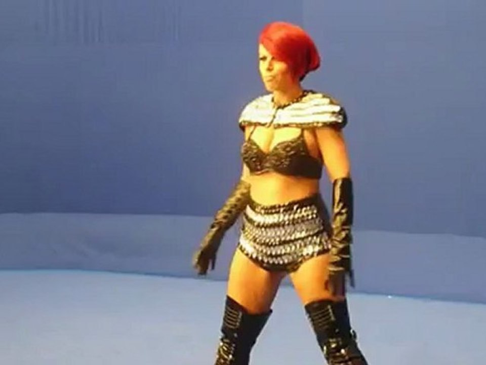 Dara Bubamara feat Bojan Bjelic - Pogledom te skidam (Novo 2012) Uskoro!