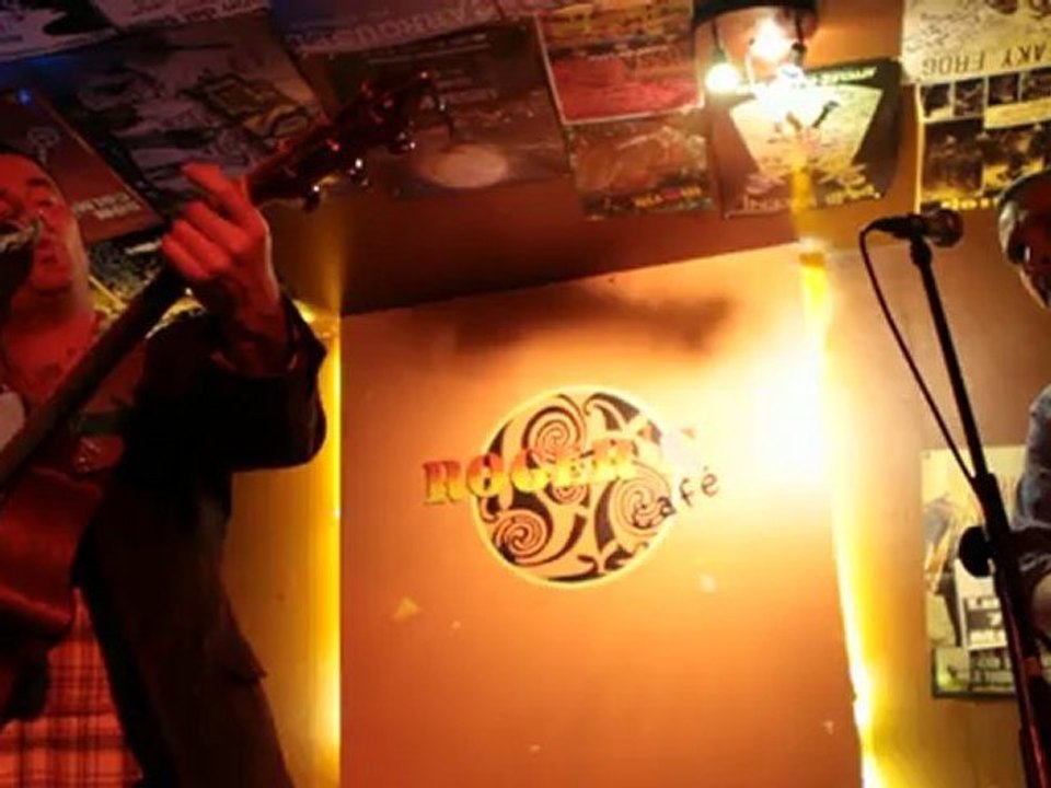 Extrait 1 "Roberdam" _"Paris"  au Roger's Café le 07_05_2012