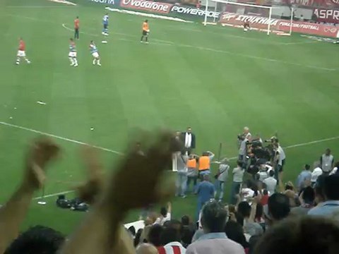 Το δώρο του Βαλβέρδε και των ποδοσφαιριστών στον Μαρινάκη