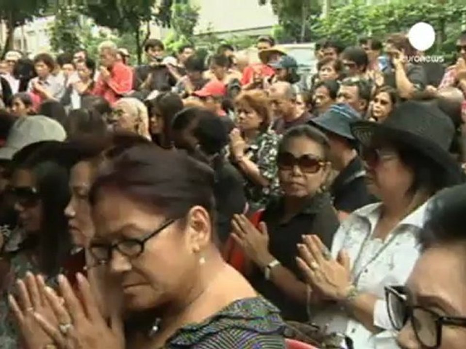 Manifestación en Bangkok contra el "Artículo 112"