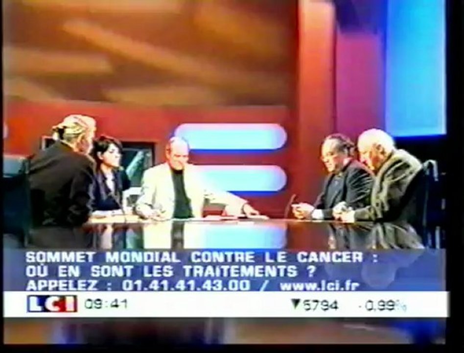 Pr. David Khayat - LCI - Extrait de "On en parle" : comment s'attrape le cancer ?