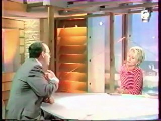 Interview 3 de David Khayat dans "C'est au programme" sur les traitements du cancer