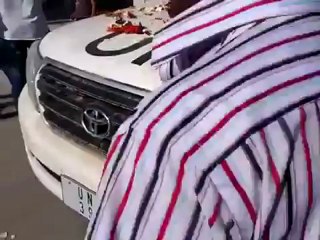 فري برس ‫درعا اطفال درعا البلد يودعون اللجنة بالزهور 9 5 2012‬ Daraa
