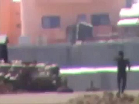 فري برس درعا خربة غزالة اضحك على شجار الشبيحة على الحاجز 9 5 2012 Daraa