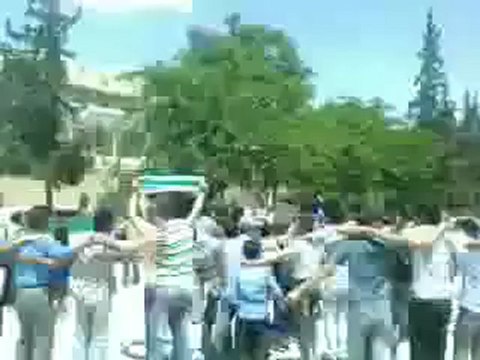 فري برس حلب حي الصاخور مظاهرة طلابية 9 5 2012ج1 Aleppo
