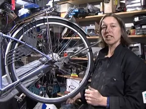 Sports Loisirs : Vélo : réparer une chambre à air