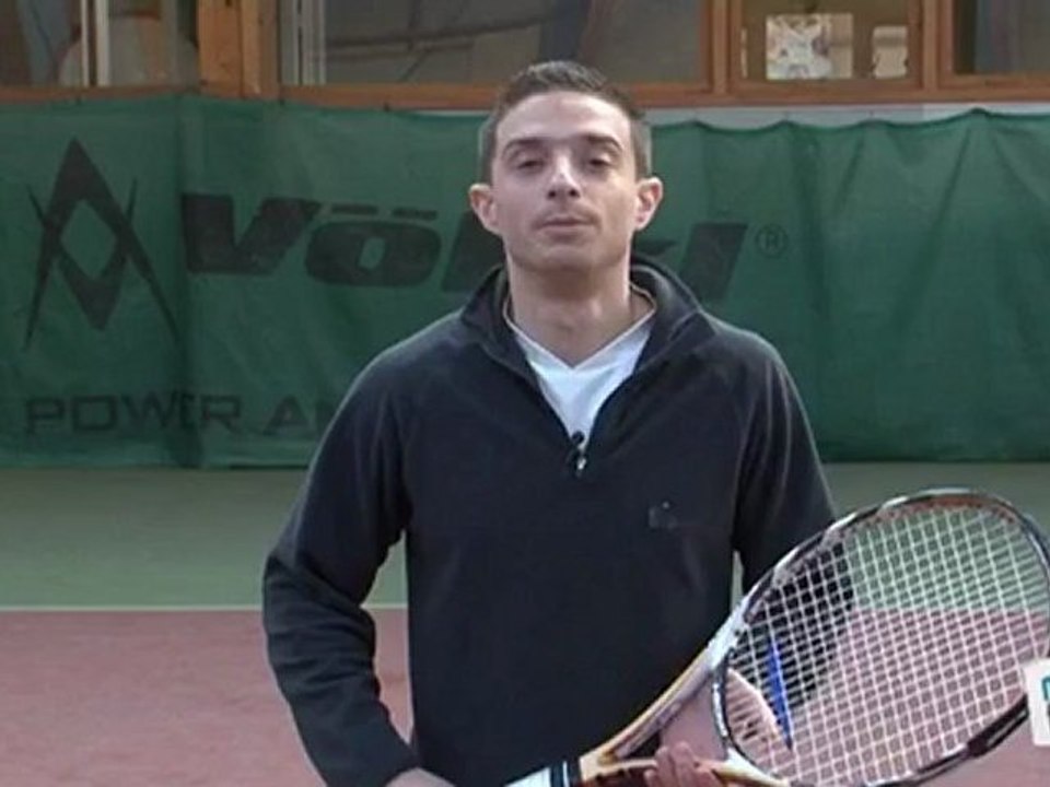 Sports Loisirs : Tennis : réaliser un coup lifté