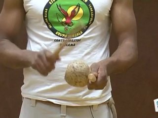 Sports Loisirs : La capoeira : les rythmes avec les instruments