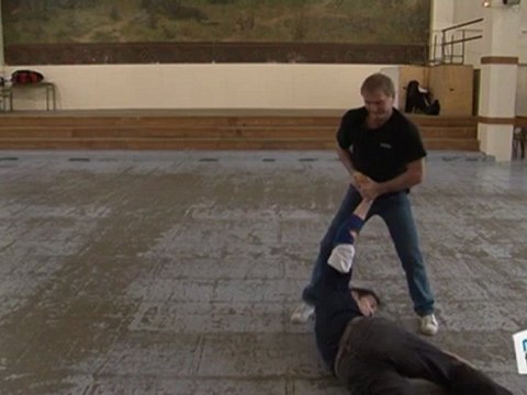 Sports Loisirs : Krav maga : se défendre face à une arme blanche